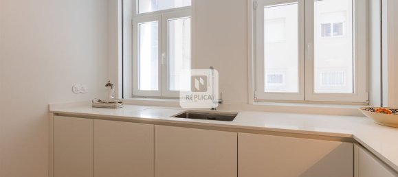 2 غرف نوم منزل ذو طابقين في Porto, Portugal رقم 12216 13