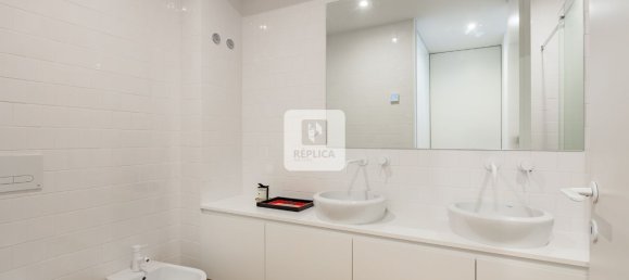 2 غرف نوم منزل ذو طابقين في Porto, Portugal رقم 12216 32