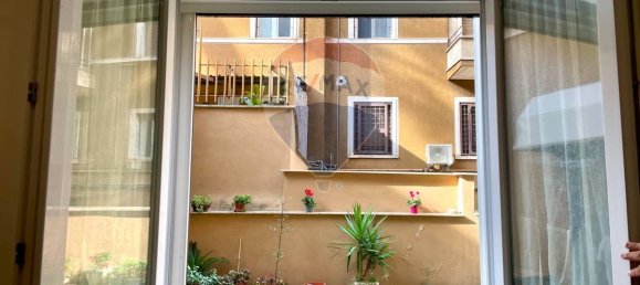 2 bedrooms Apartment in Rome, Italy No. 19397 8