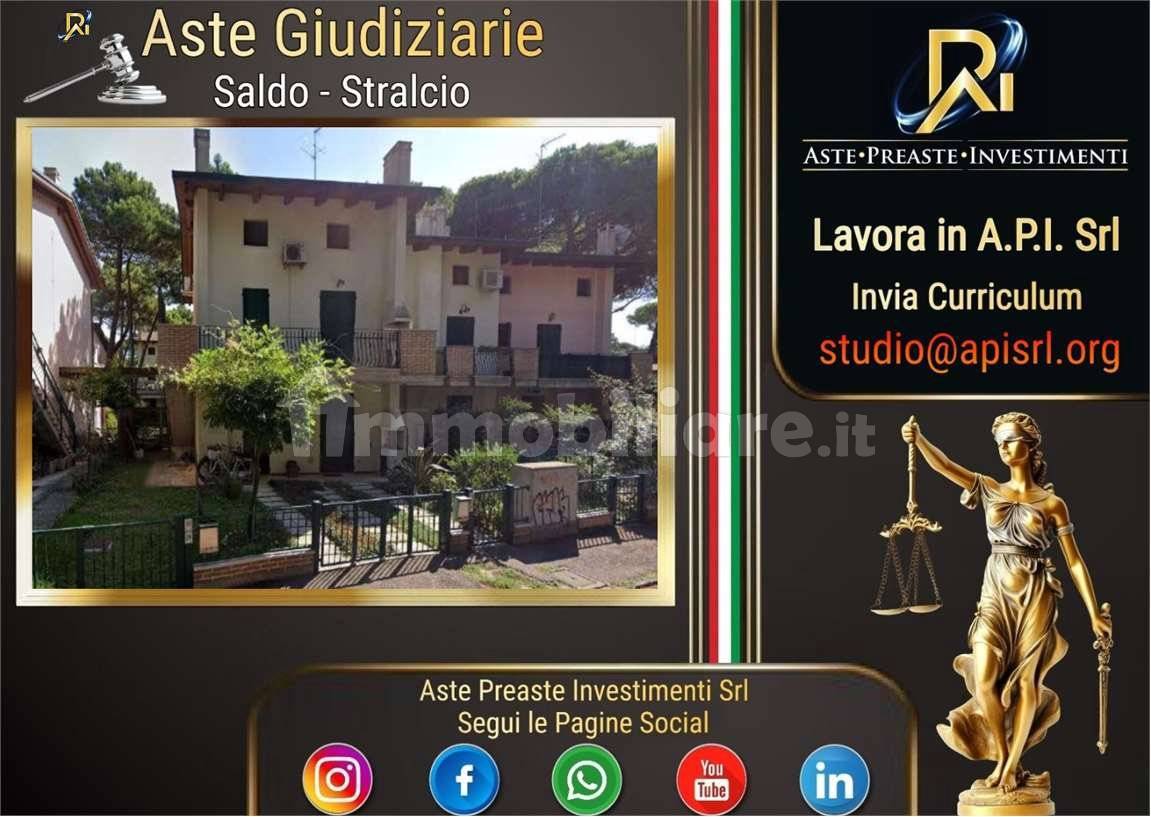 1 bedroom Apartment in Ravenna, Italy No. 297939