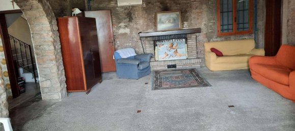 7 rooms Villa in Modena, Italy No. 131744 8