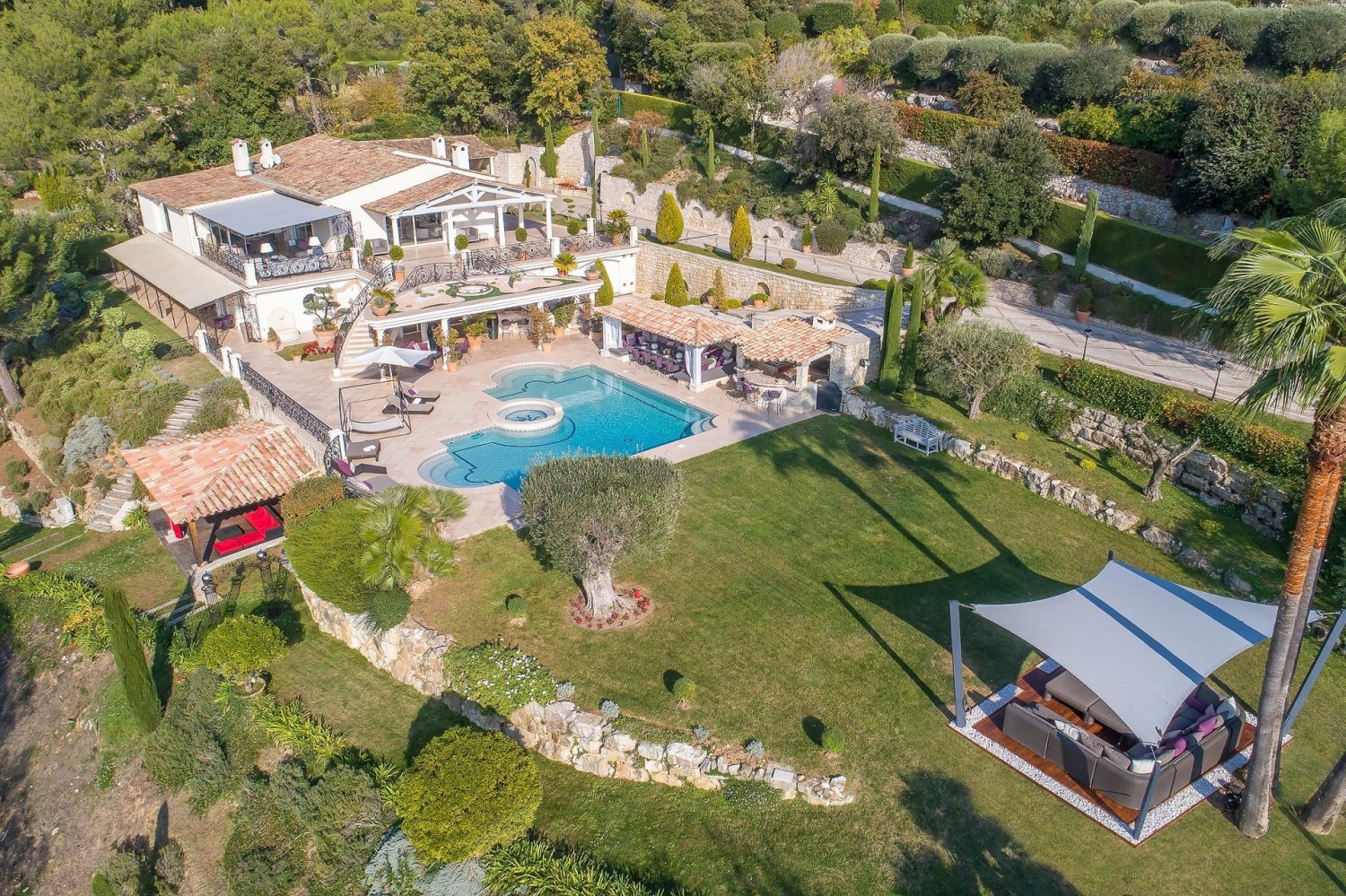 6 bedrooms Villa in La Colle-sur-Loup, France No. 647