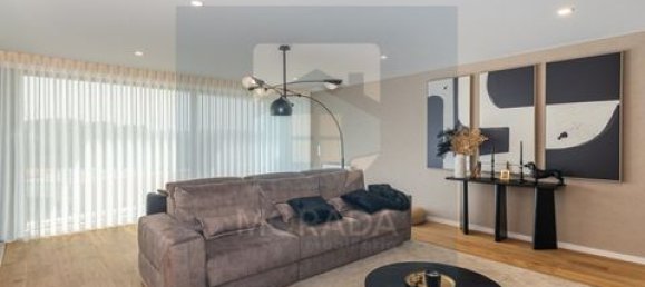 Квартира с 3 спальнями в Вила ду Конди, Португалия № 205191 26