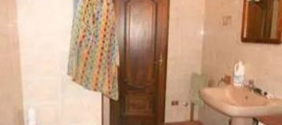 10-salle Villa à Lungavilla, Italy No. 196847 11