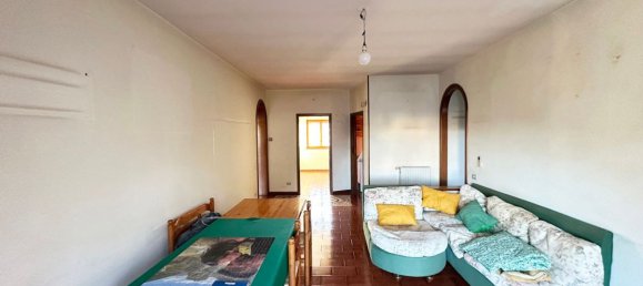 5-salle Appartement à Civita Castellana, Italy No. 197690 3
