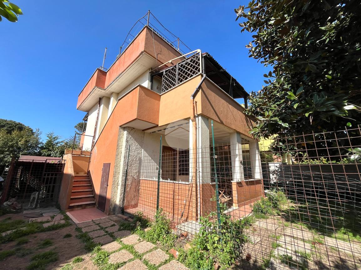 3 rooms Apartment in Ardea, Italy No. 230643