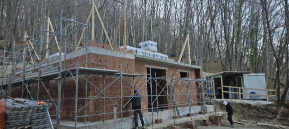 8 rooms House in San Ginesio, Italy No. 256816 18