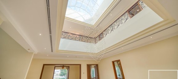 Вилла с 7 спальнями в Emirates Hills, ОАЭ № 112394 4