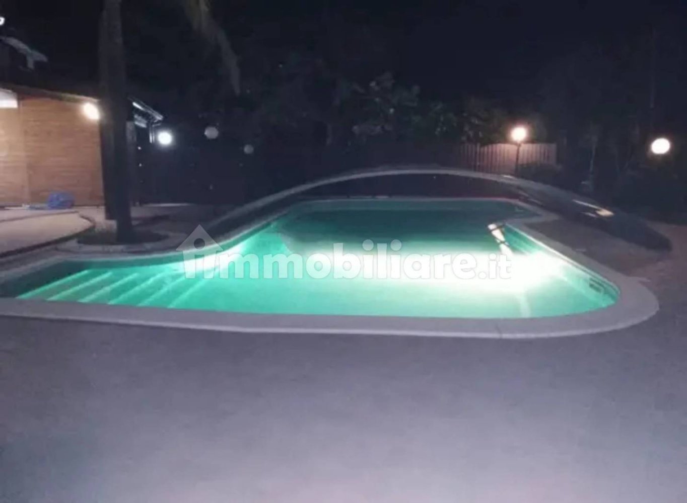 Вилла с 4 спальнями в Локри, Италия № 119671