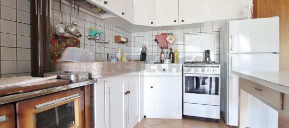 5 rooms House in Altissimo, Italy No. 281229 7