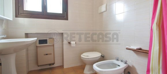 5 rooms House in Altissimo, Italy No. 281229 8