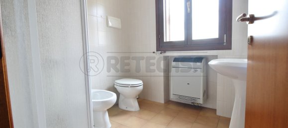 5 rooms House in Altissimo, Italy No. 281229 13