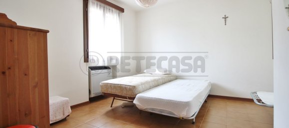 5 rooms House in Altissimo, Italy No. 281229 14