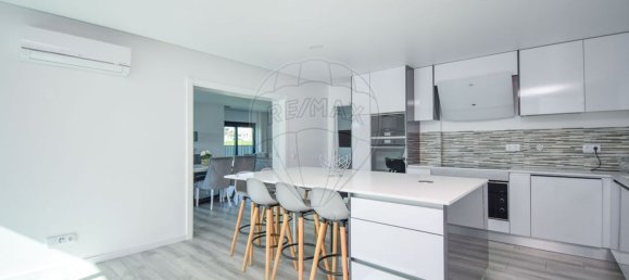 5 bedrooms House in Porto Salvo, Portugal No. 43029 18