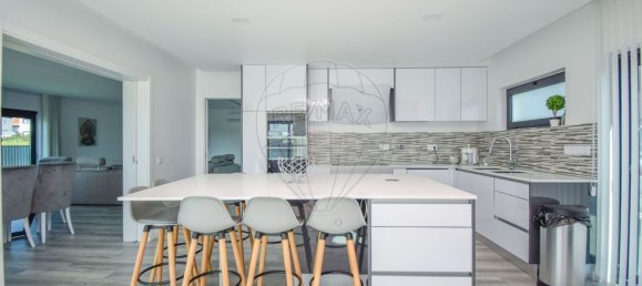 5 bedrooms House in Porto Salvo, Portugal No. 43029 17