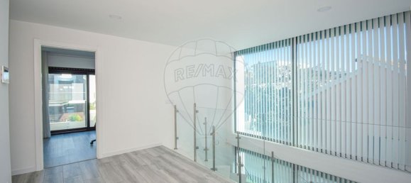 5 bedrooms House in Porto Salvo, Portugal No. 43029 22