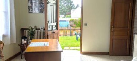 Casa de 5 dormitorios en Le Meux, France No. 301136 4