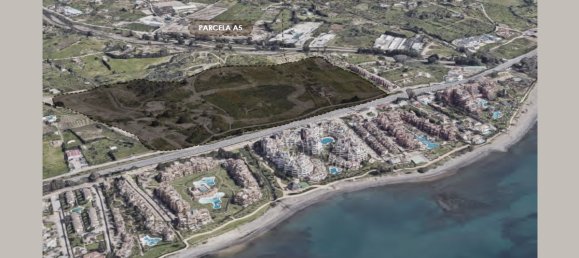 Земельный участок 2380м² в Эстепона, Испания № 128710 2