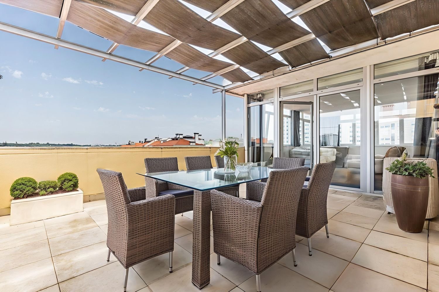 Квартира с 2 спальнями в Лиссабон, Португалия № 218847