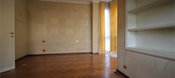 3 bedrooms Apartment in Rome, Italy No. 318231 14