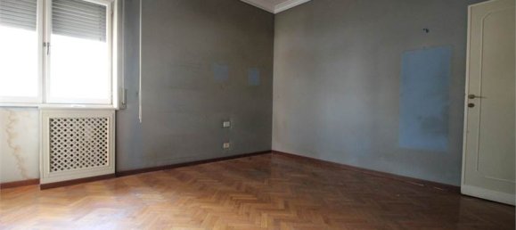 3 bedrooms Apartment in Rome, Italy No. 318231 10