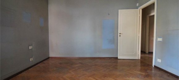 3 bedrooms Apartment in Rome, Italy No. 318231 12