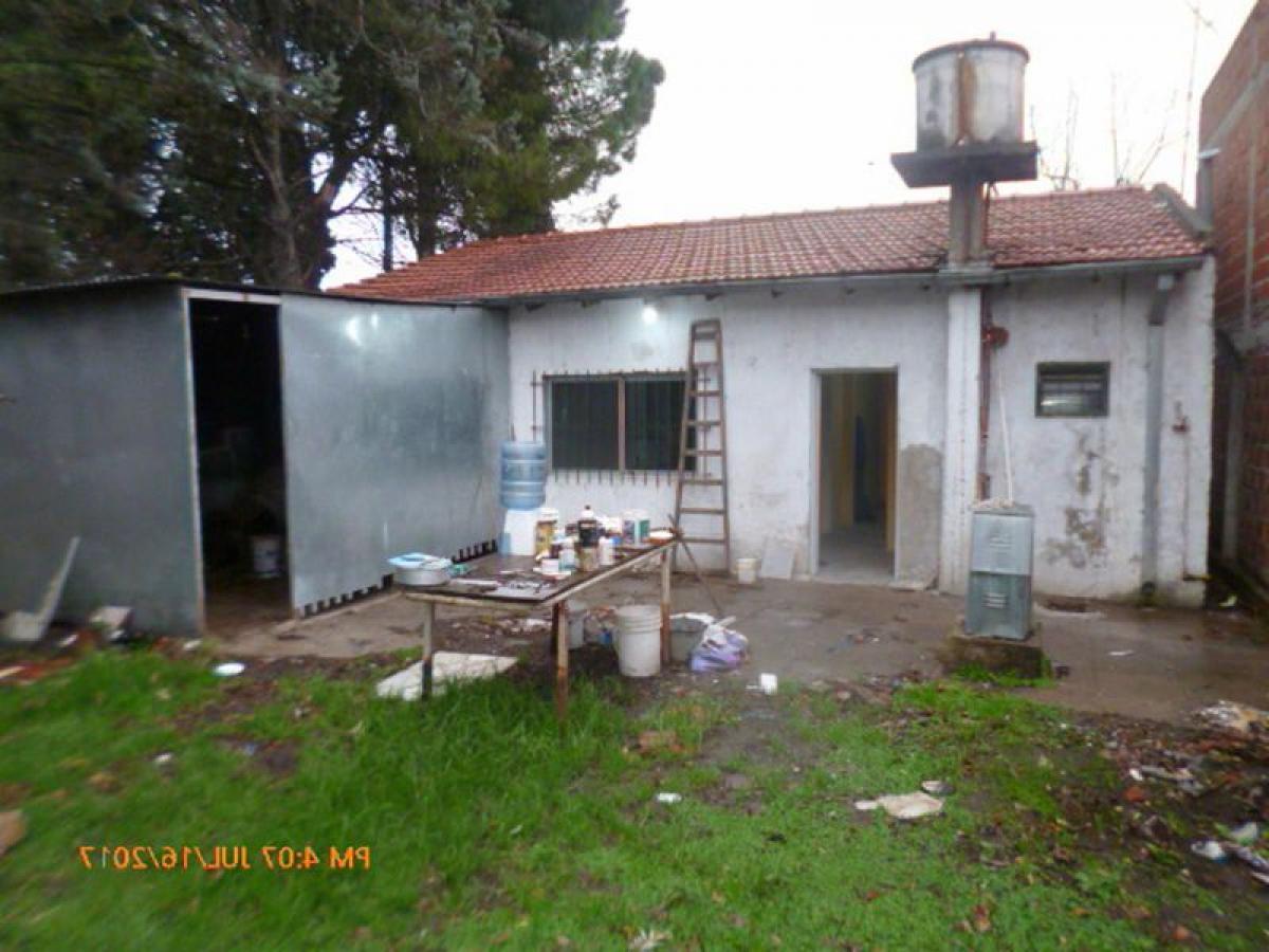 2 bedrooms House in Malvinas Argentinas, Argentina No. 53745