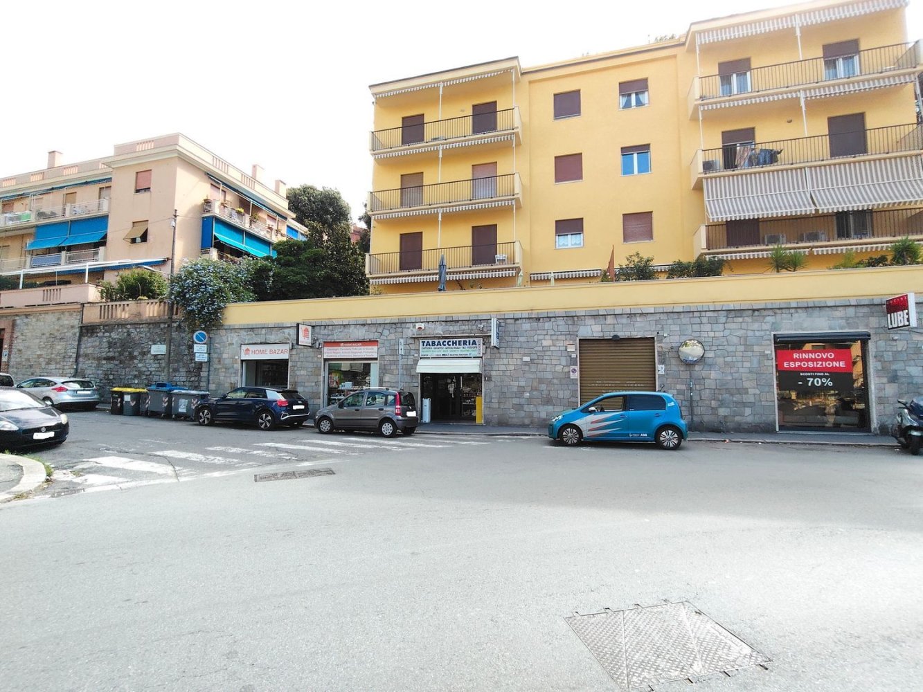 93m² Commercial property in Genoa, Italy No. 385542