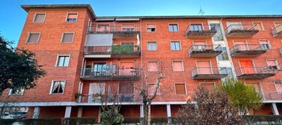 2 bedrooms Apartment in Bra, Italy No. 281901 12