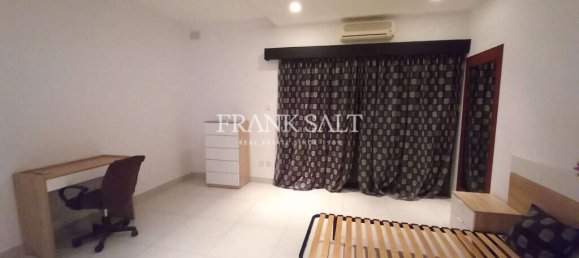 2 bedrooms Apartment in Qormi, Malta No. 7391 7