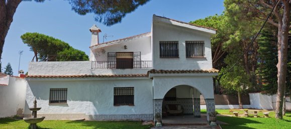 6 bedrooms House in La Barrosa, Spain No. 173444 2