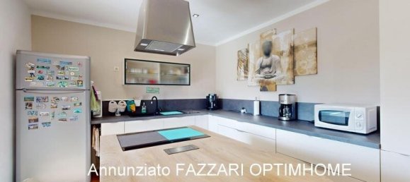 5 bedrooms House in Clery-le-Grand, France No. 265558 11