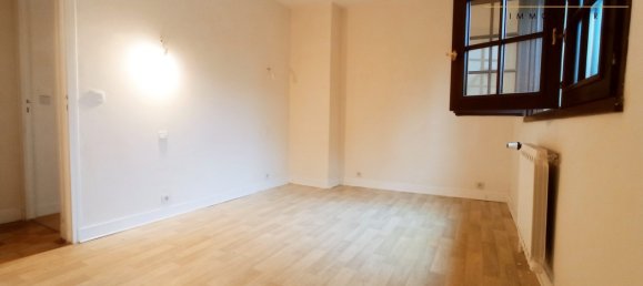 3 bedrooms Villa in Ver-les-Chartres, France No. 155500 9