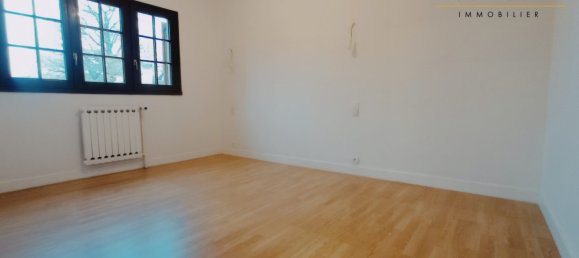 3 bedrooms Villa in Ver-les-Chartres, France No. 155500 24