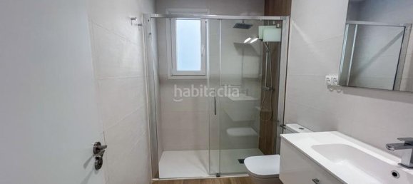 Apartamento de 3 dormitorios en Sants-Montjuïc, Spain No. 173798 28