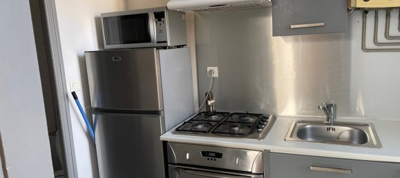 Apartamento de 2 dormitorios en Troyes, France No. 40250 3