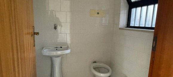 170m² Commercial property in Montecorvino Pugliano, Italy No. 152185 4