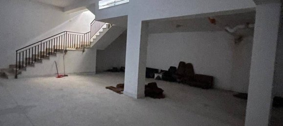 170m² Commercial property in Montecorvino Pugliano, Italy No. 152185 7