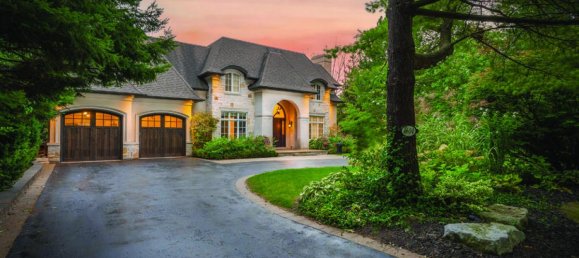 5 bedrooms House in Mississauga, Canada No. 529 2