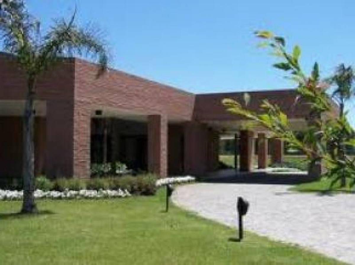  Land in Pilar, Argentina No. 116804