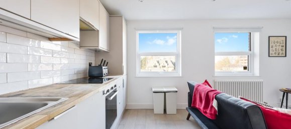 1 bedroom Apartment in Epsom, United Kingdom No. 9772 7