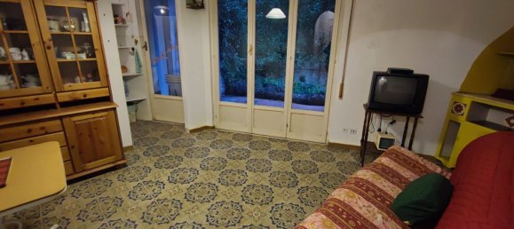 Квартира с 2 комнатами в Рапалло, Италия № 186320 10