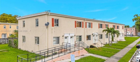 2 Schlafzimmer Doppelhaus in Miami, USA, Nr. 615837 30