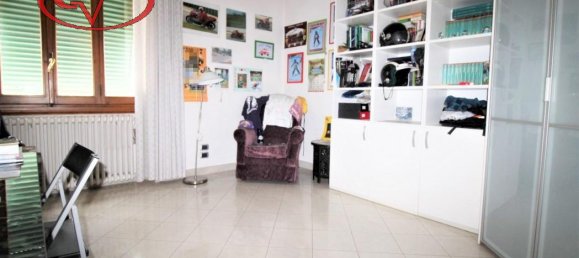 6 rooms Apartment in San Giovanni Valdarno, Italy No. 238079 10