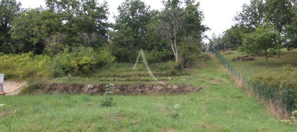 1232m² Land in Loir-et-Cher, France No. 82376 3