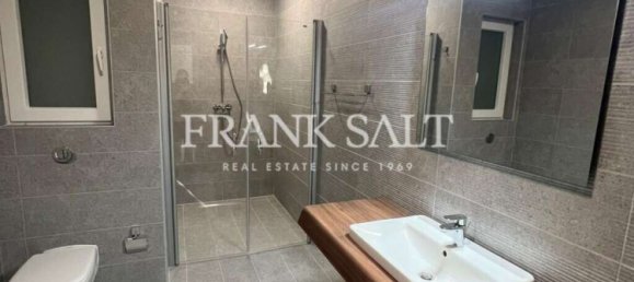 Apartamento de 3 dormitorios en Attard, Malta No. 4827 9