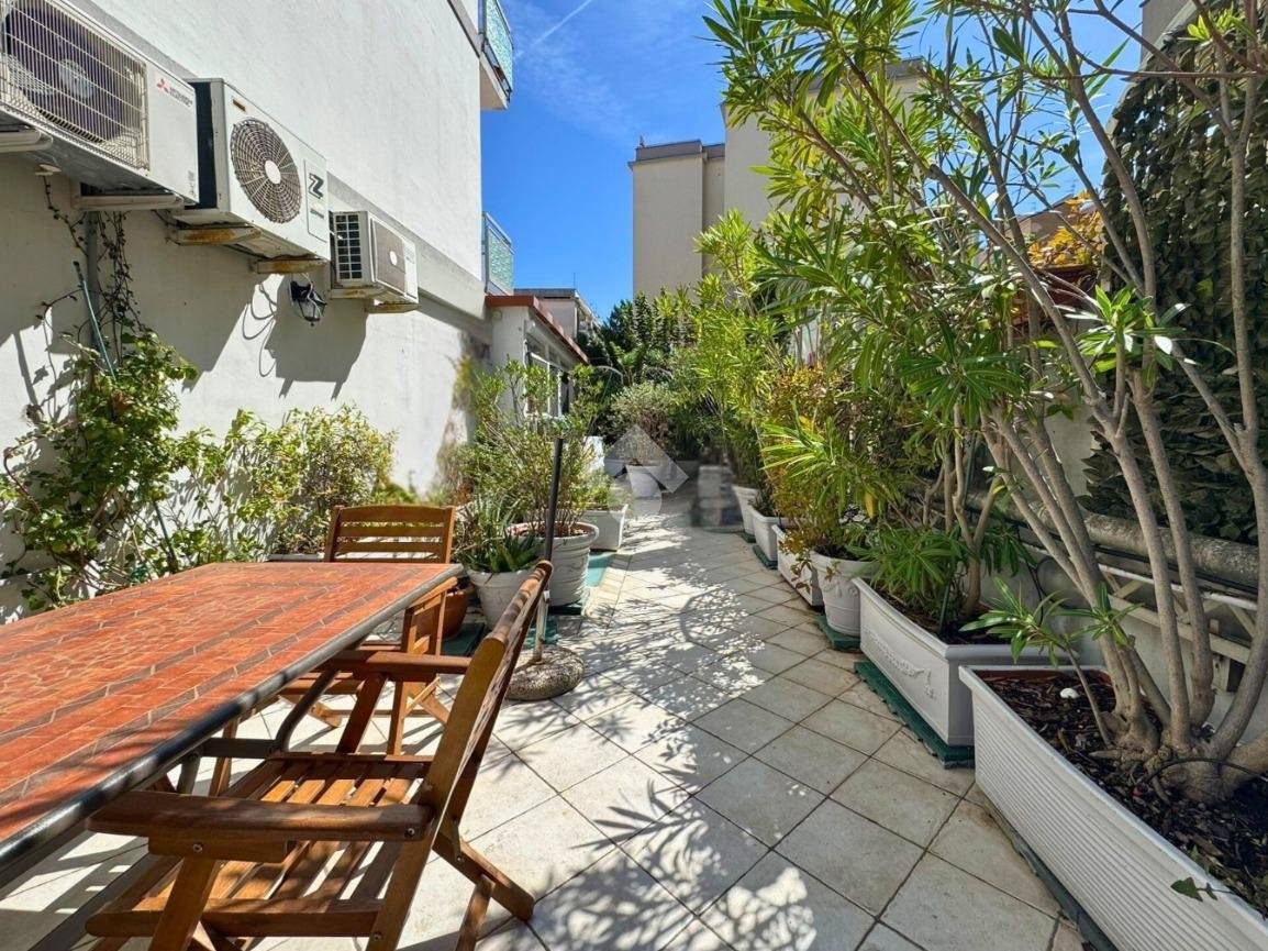 2 bedrooms Apartment in Ancona, Italy No. 350923