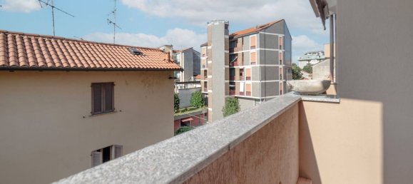 3 rooms Apartment in Brugherio, Italy No. 334566 3