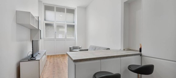 1 bedroom Apartment in Milan, Italy No. 323501 3