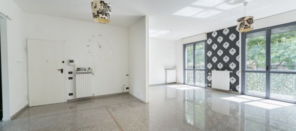 Apartamento de 3 habitaciónes en Milan, Italy No. 264878 2